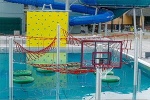 Vzrušujúci tobogán v Aquaparku Trnava, ktorý ponúka nekonečnú zábavu v bazéne.