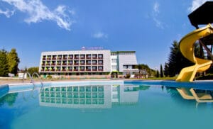 Hotel Oravská priehrada v Námestove ponúka fantastický bazén so vzrušujúcou šmykľavkou.